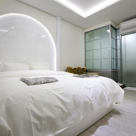 W Hotel กวังมยอง ภายนอก รูปภาพ
